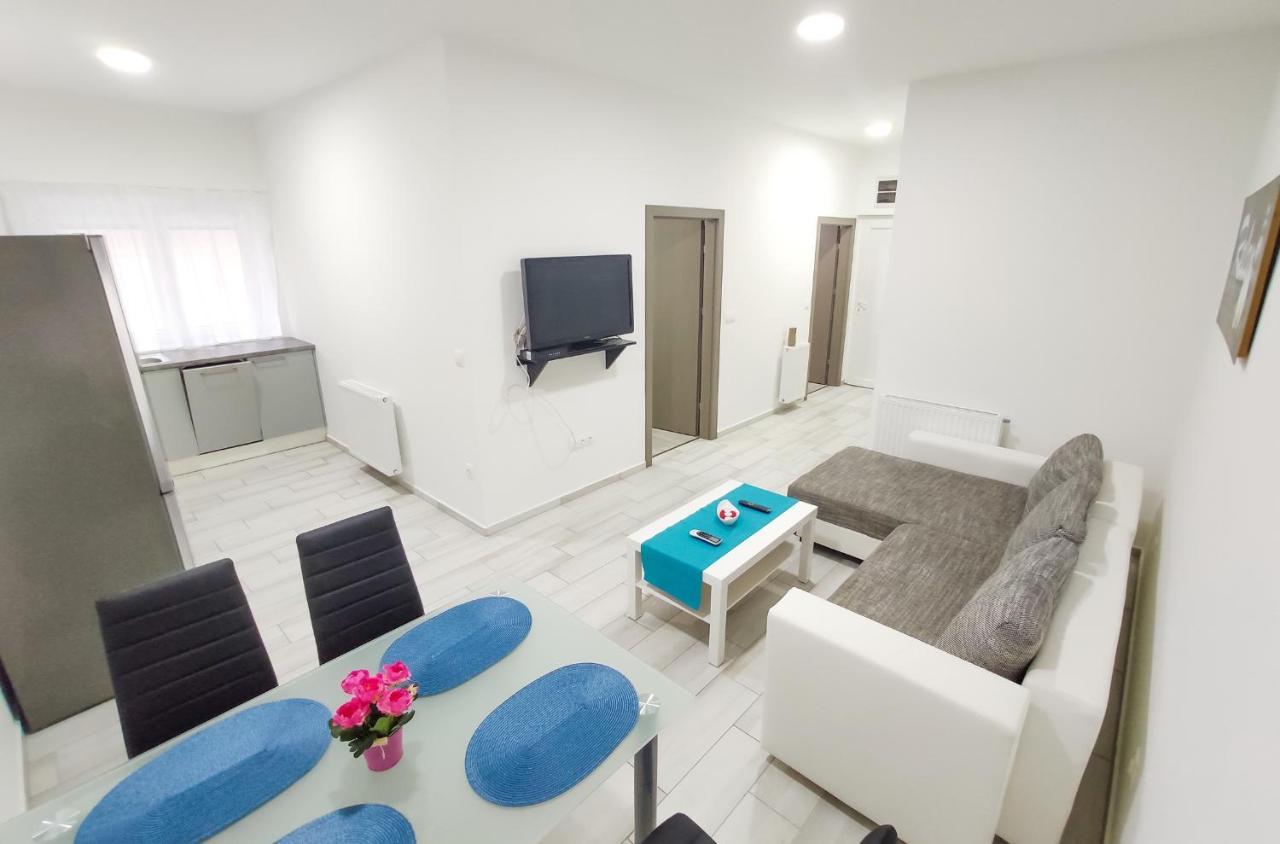 Trika Apartman Sárvár 外观 照片