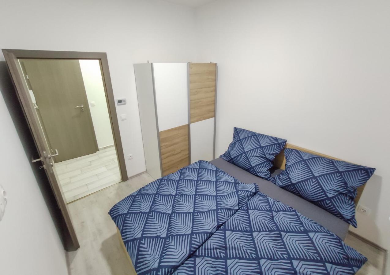 Trika Apartman Sárvár 外观 照片