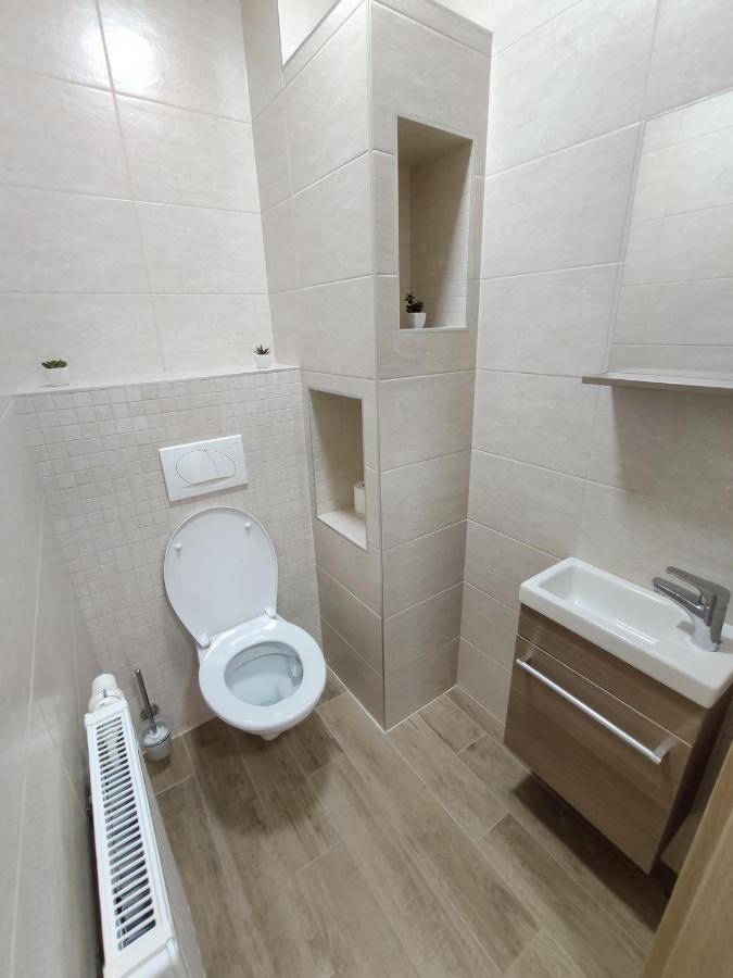 Trika Apartman Sárvár 外观 照片