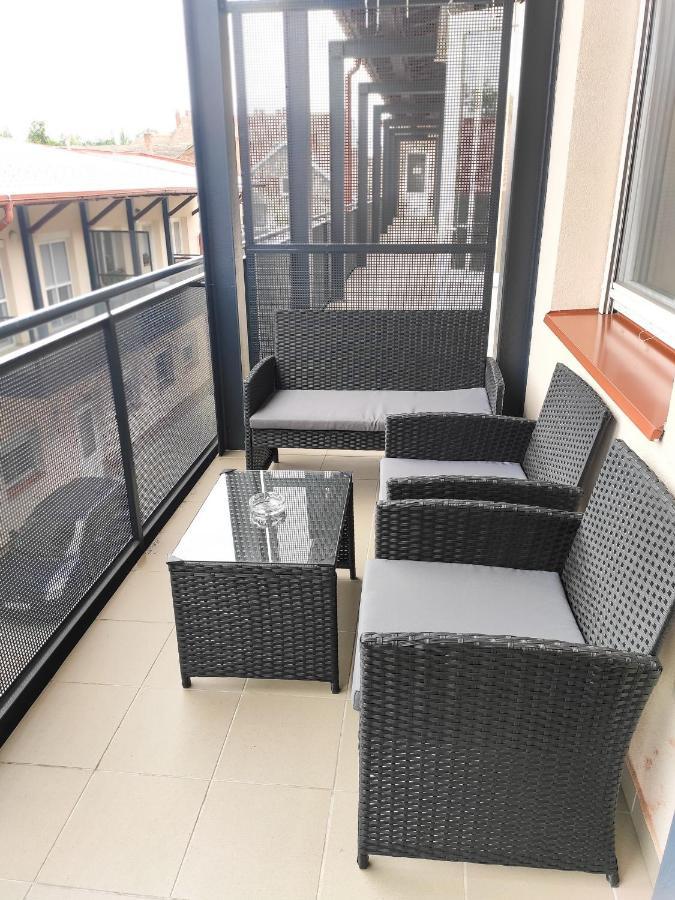 Trika Apartman Sárvár 外观 照片
